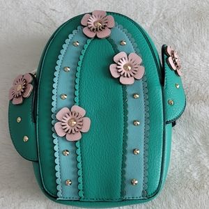 Poppy & Peonies NWOT Cute Cactus Crossbody (with strap)